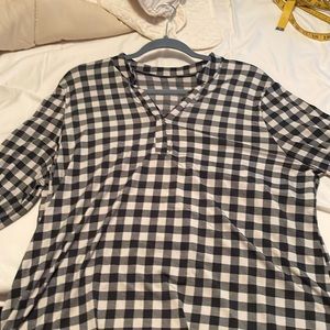 Women’s top. Size XL